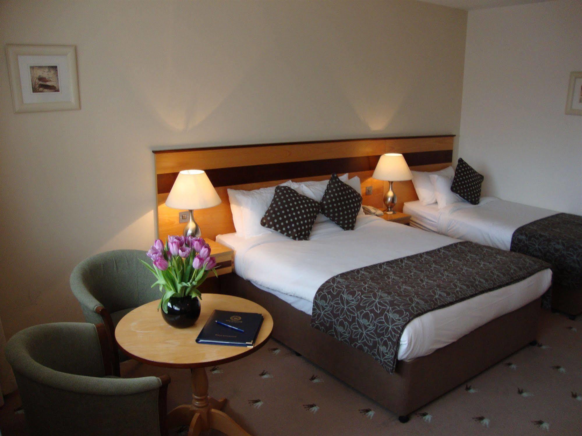 Ard Ri House Hotel Tuam Buitenkant foto